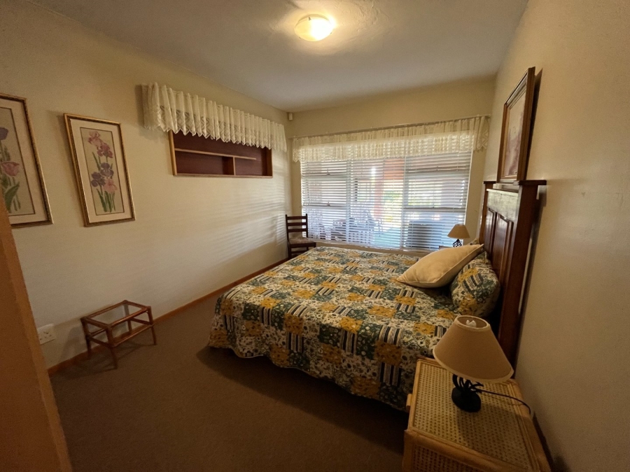 4 Bedroom Property for Sale in Hartenbos Heuwels Western Cape